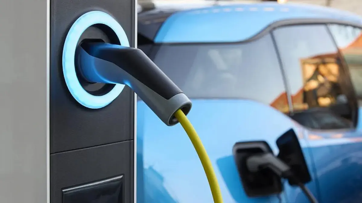 Elektrikli araçlarda yeni dönem: Şarj ücretlerinde ‘esnek tarife’ yolda! Bazı saat ve bölgelerde indirimli şarj fırsatı haberinin görseli