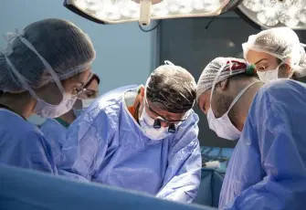 Kuduzlu böbrek nakledilen hasta yaşamını yitirdi