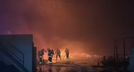 Ambalaj fabrikasında büyük yangın