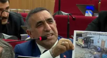 Bergama’nın altyapı sorunları Büyükşehir Meclisi’nde: Vatandaş kendi çözüyor