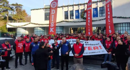 Büyükşehir çalışanları üçüncü kez sahada: İzmirli vekillere destek çağrısı