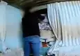 Cinayet hükümlüsü yorganların arasında yakalandı