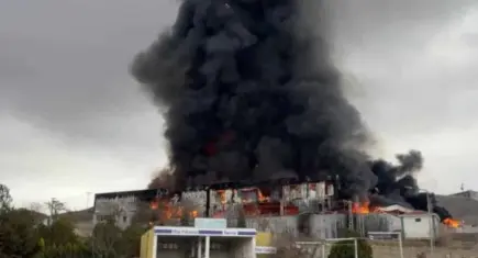 Kimya fabrikasında yangın çıktı: Şirketin borsadaki işlemleri askıya alındı