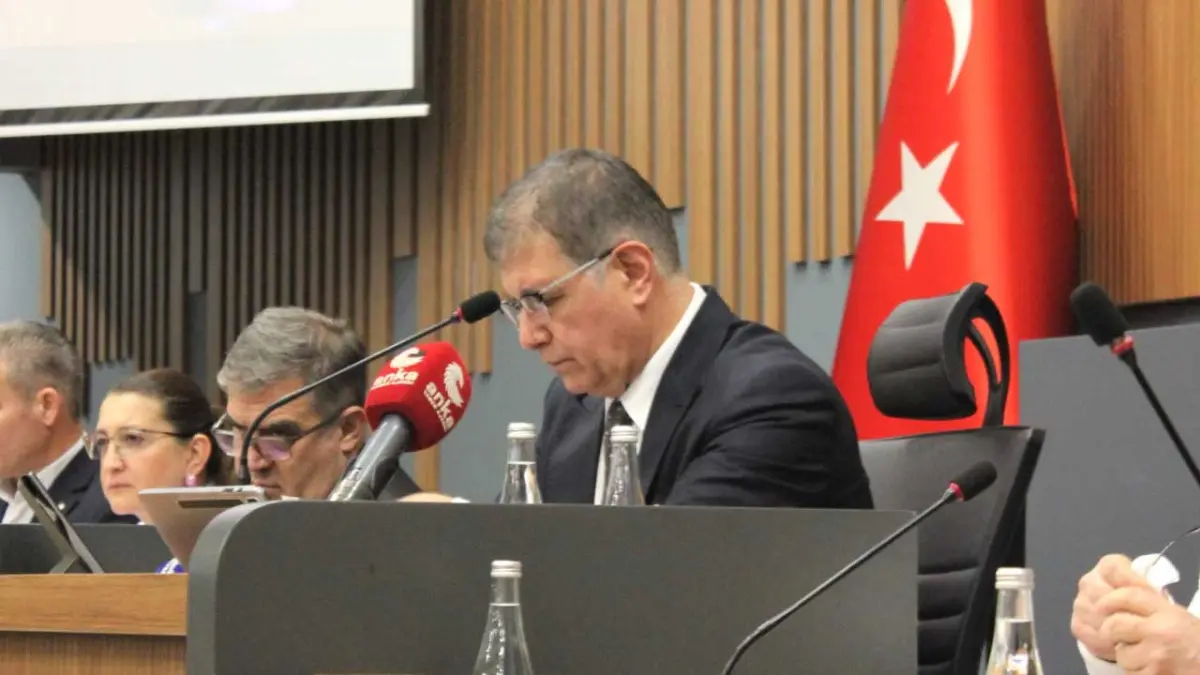 Tugay’dan havuz sistemi açıklaması: Bazı tasarruflarda bulunmak zorunda kalıyoruz haberinin görseli