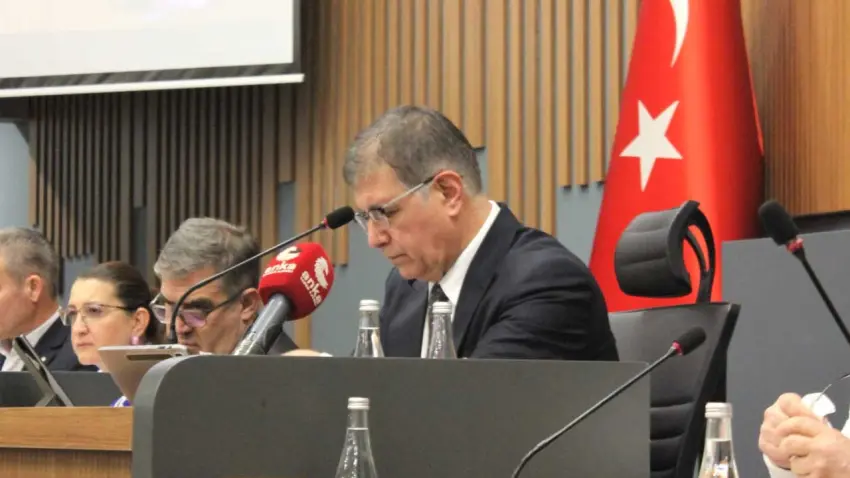 Tugay: İZBAN tek elden yönetim ile düzelir