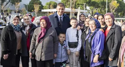 Başkan Tugay, Göl Gazinosu’nda Beydağlı kadınlarla buluştu