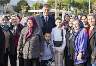 Başkan Tugay, Göl Gazinosu’nda Beydağlı kadınlarla buluştu
