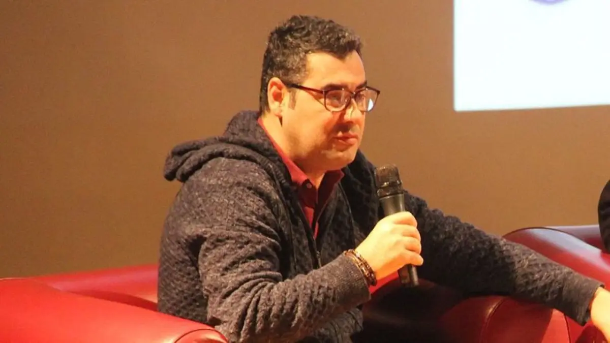 Gazeteci Enver Aysever tutuklandı haberinin görseli