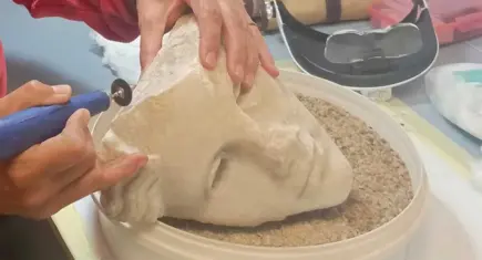 Metropolis Antik Kenti'nde heyecan veren keşif: Helenistik döneme tanrıça heykeli başı çıkarıldı