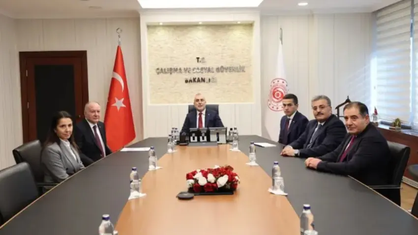 Asgari ücret maratonu başladı: Türk-İş toplantıya katılmadı