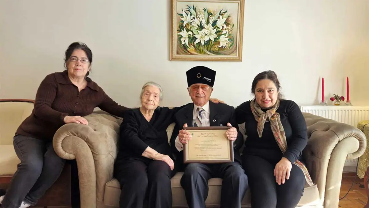 Atatürk’ü gören Ahmet Katipoğlu’nun asırlık ömrü 100 fidanla taçlandı  haberinin görseli