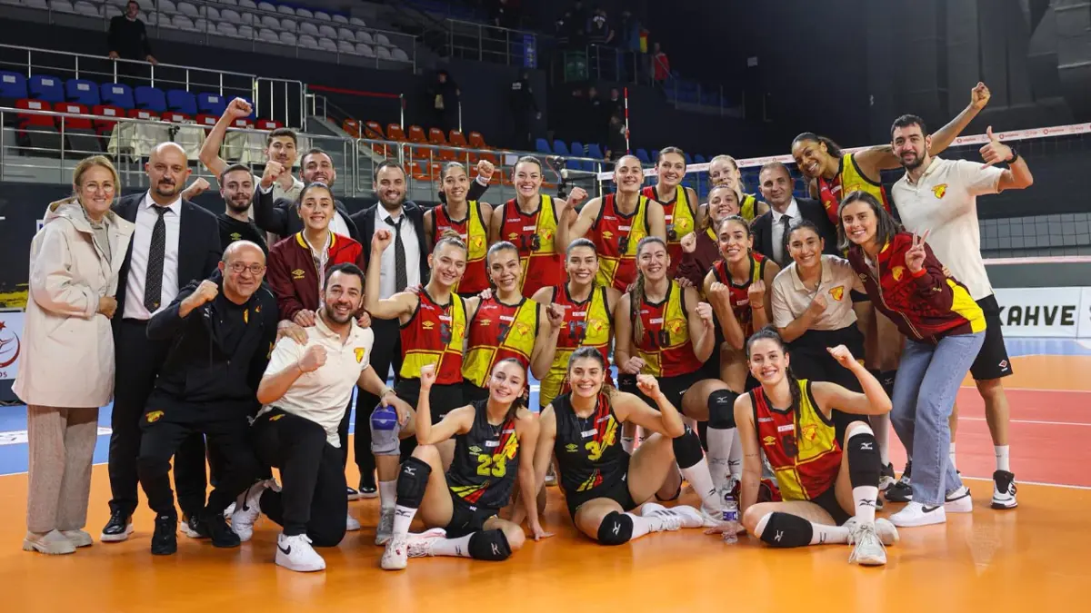 İzmir voleybol takımlarından son dakika haberleri haberinin görseli