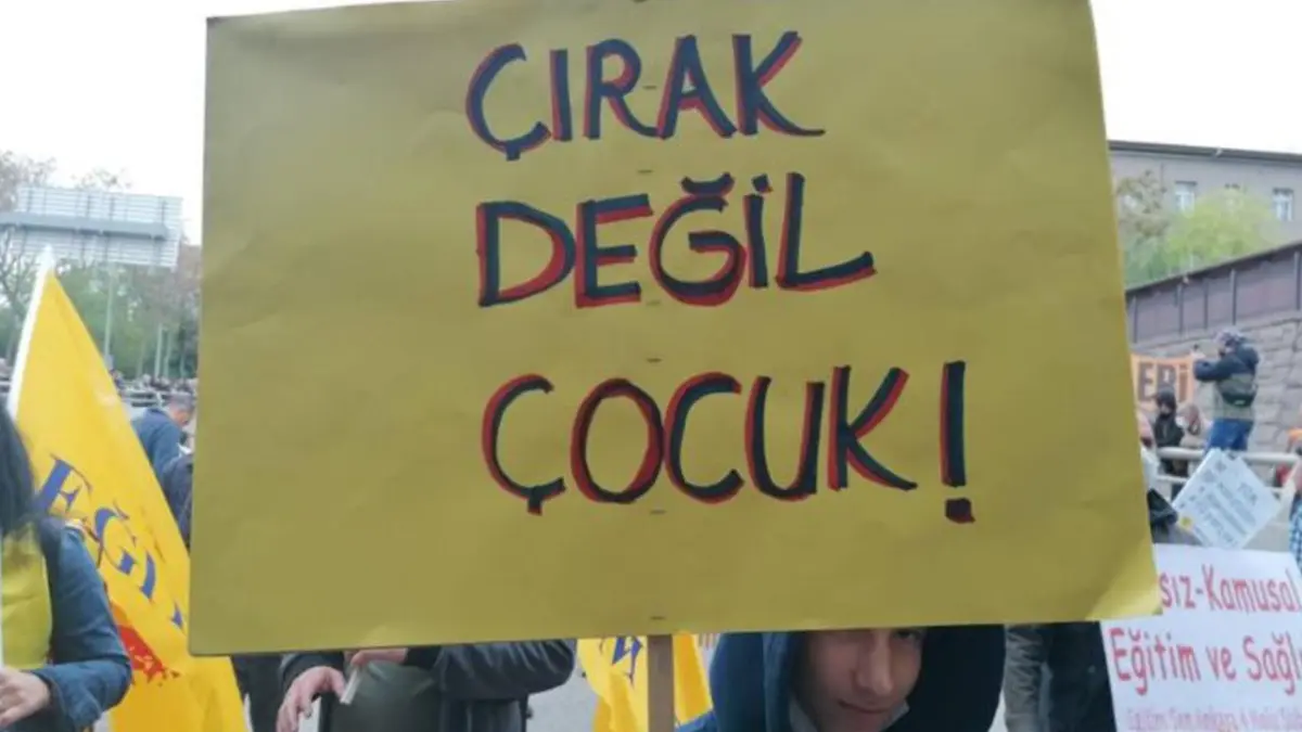 Özel Sektör Öğretmenleri Sendikası: Eğitimi ve çocukları kurtarmak için birleşelim haberinin görseli