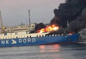 Rusya, Odessa'da demirli Türk yük gemisini vurdu