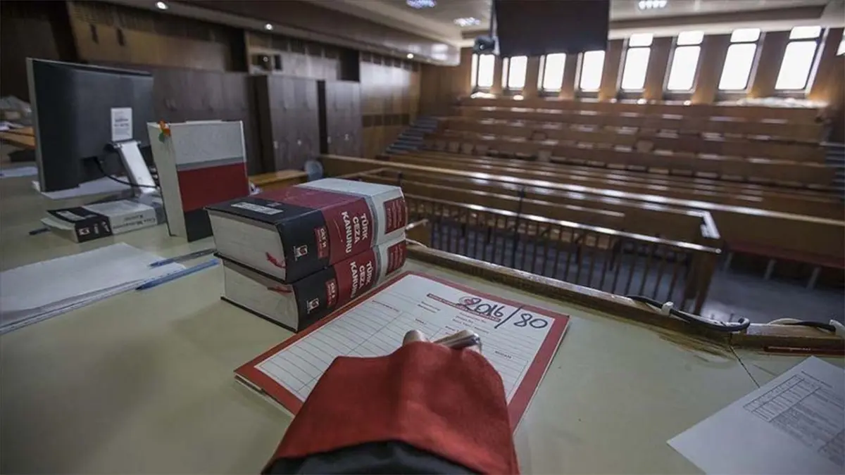 Sahte e-imza çetesinin üyeleri suçlarını itiraf etti: 136 yıla kadar hapis talebi haberinin görseli