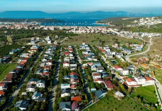 Seferihisar’da 4 kaçak yapı yıkıldı