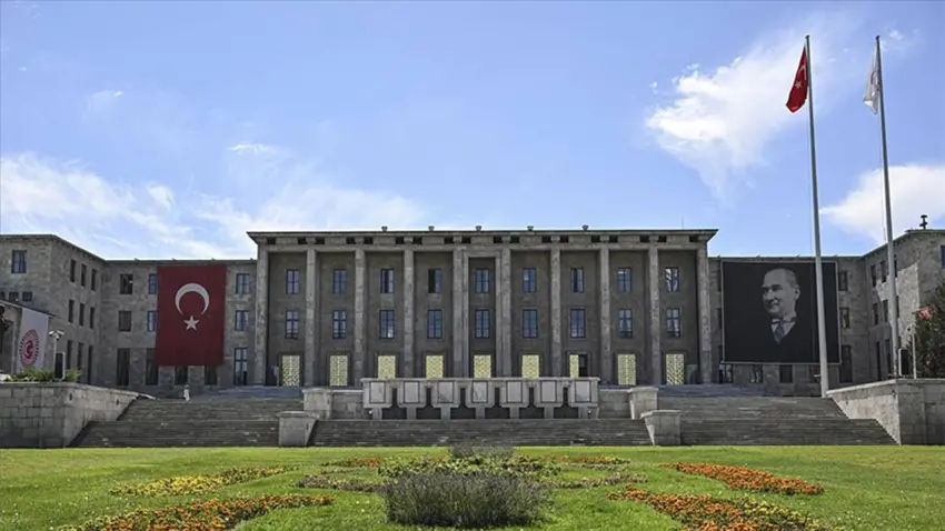 TBMM lokantasında taciz skandalı: 4 aşçı gözaltında haberinin görseli