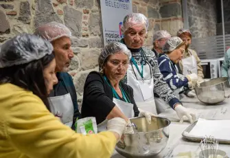 3. Yaş Üniversitesi ile sağlıklı yaş alıyorlar