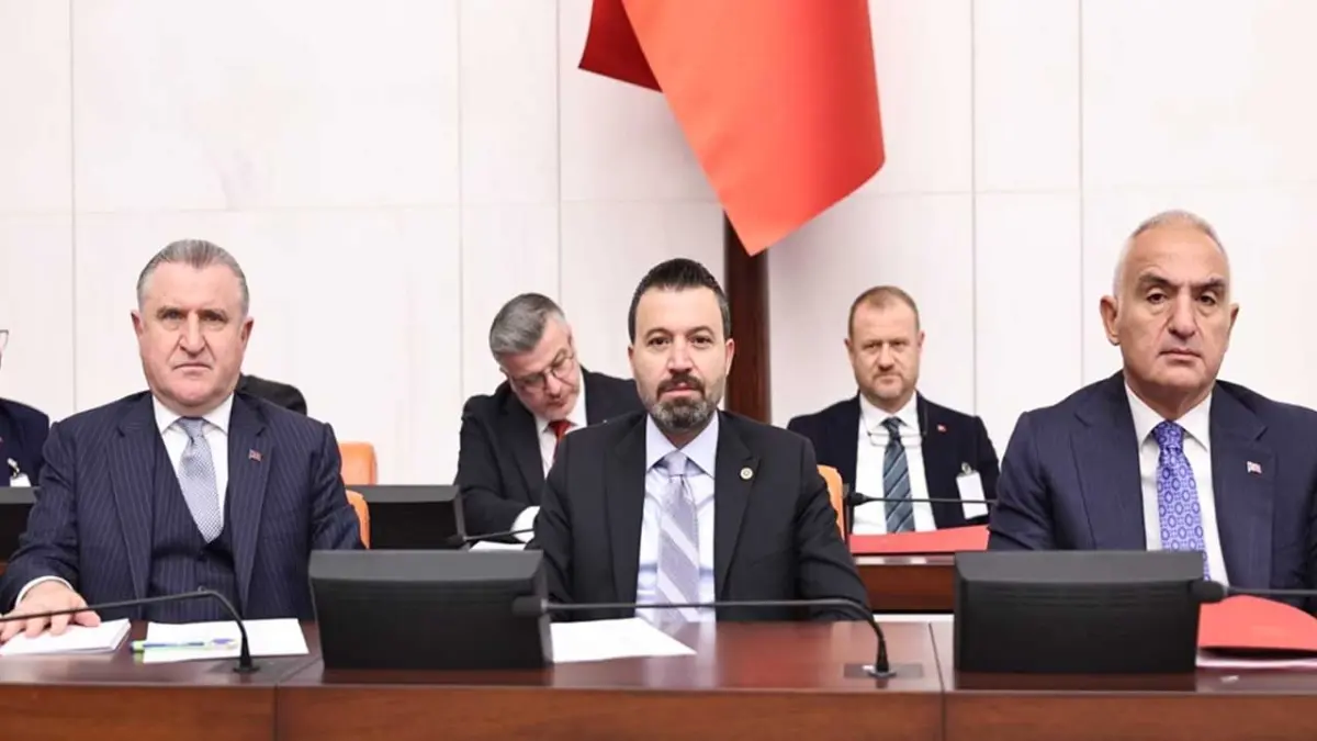 Bakan Bak: Dünyada Türkiye'nin yurt kapasitesine sahip bir ülke yok, 1 milyon öğrenci ağırlıyoruz haberinin görseli