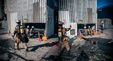 Çimento fabrikasında nefes kesen tatbikat