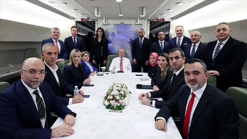 Cumhurbaşkanı Erdoğan futbolda bahis soruşturmasına ilişkin açıklamada bulundu haberinin görseli