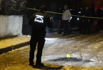 Erzurum’da silahlı saldırı: Genç adam evinin önünde hayatını kaybetti