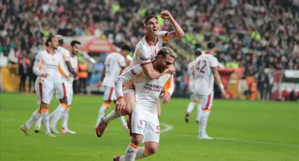 Galatasaray, deplasmanda farka gitti, Antalyaspor’u 4-1 mağlup etti