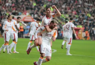 Galatasaray, deplasmanda farka gitti, Antalyaspor’u 4-1 mağlup etti