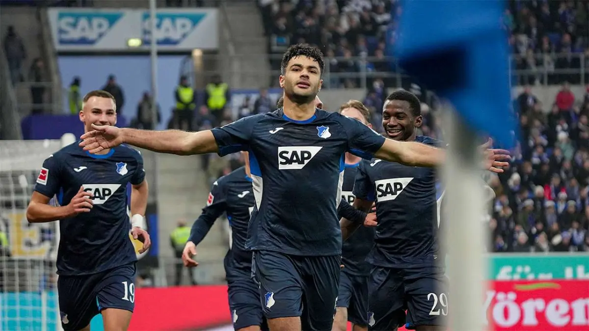 Ozan Kabak golle döndü: Hoffenheim, Hamburg'u 4-1'le geçti haberinin görseli