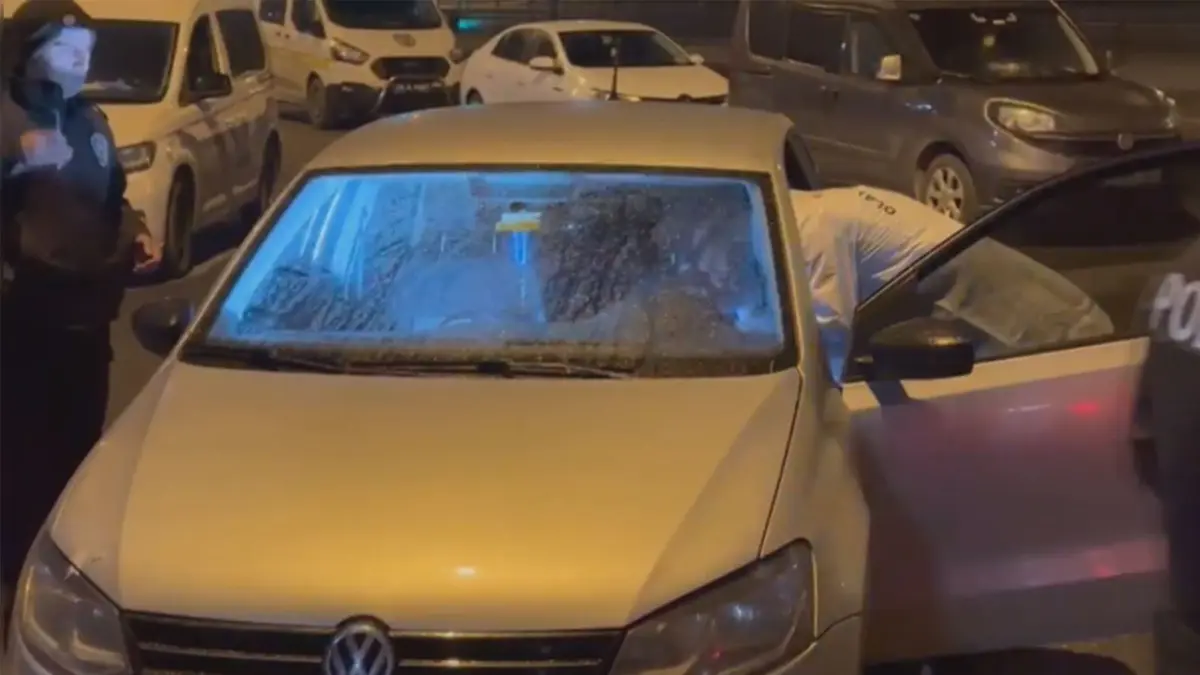 Pendik sahilinde park halindeki araçta ceset bulundu haberinin görseli