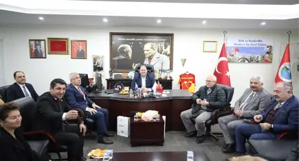 Türkiye’nin dört bir yanından muhtarlar Menderes’te