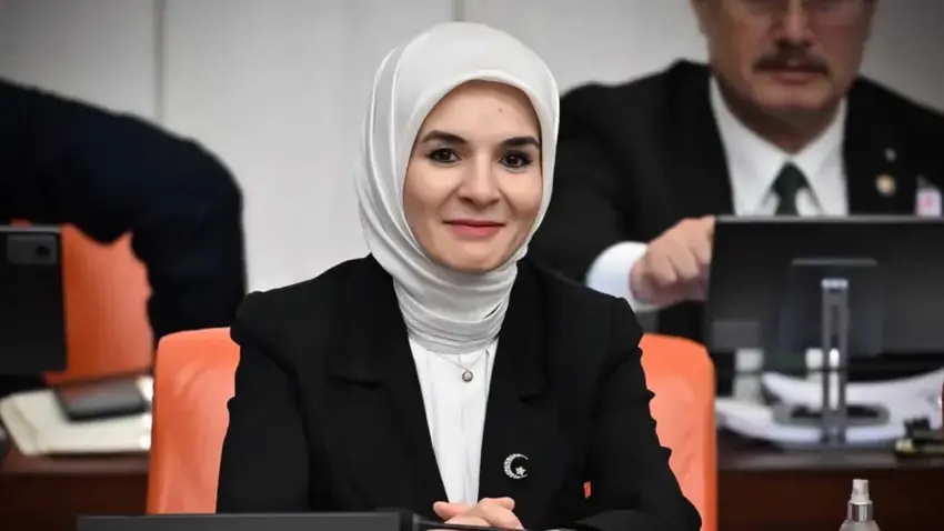 Bakan Göktaş duyurdu:Aile ve Sosyal Hizmetler Bakanlığı'na 3 bin sözleşmeli personel alınacak haberinin görseli