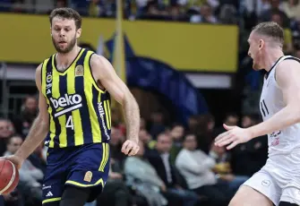 Dev derbide kazanan Fenerbahçe Beko oldu!
