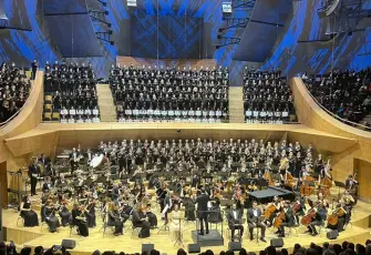 Devlet Çoksesli Korosu, 'Dünya Koro Günü'nde 500 kişiyle sahne aldı