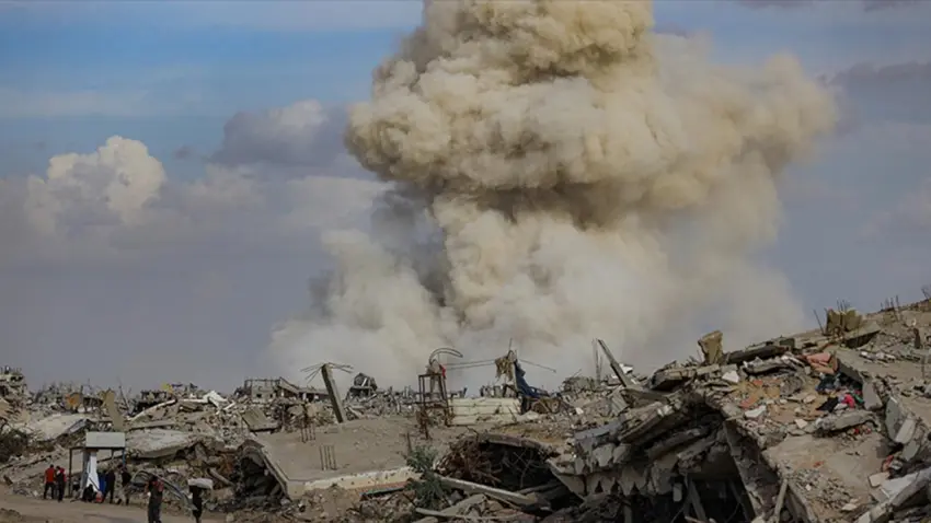 İsrail, ateşkesi ihlal etti; Gazze’ye saldılar düzenledi haberinin görseli