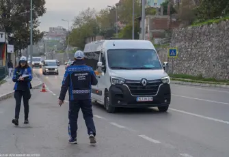 İzmir’de trafik denetimlerinde dron dönemi
