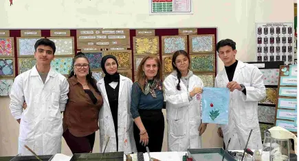 Öğrenciler bilimi su üzerinde öğreniyor