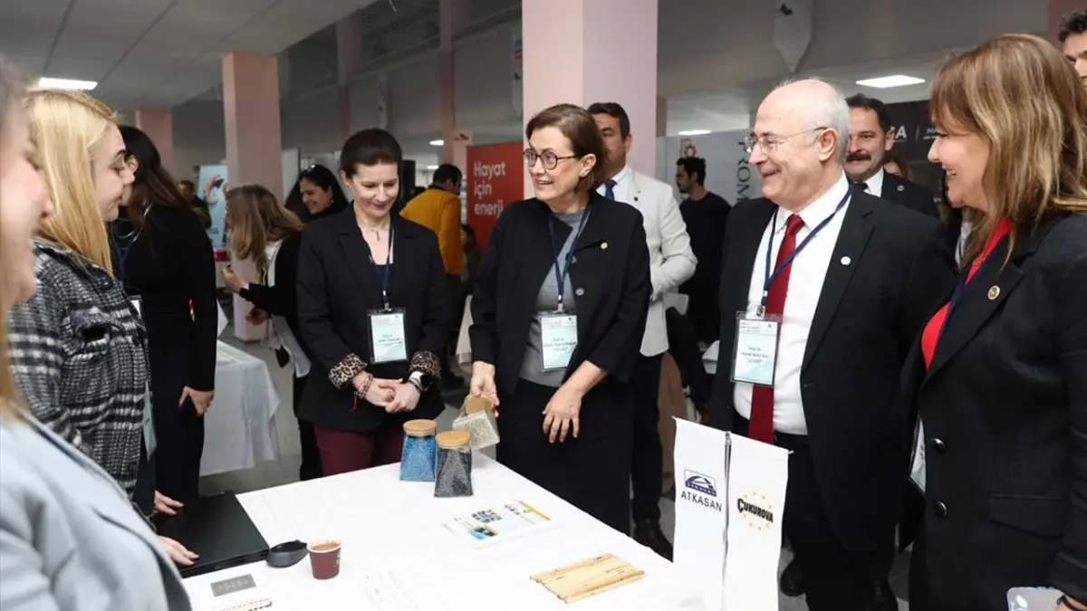 DEÜ Kariyer Zirvesi 2025 kapılarını açtı haberinin görseli