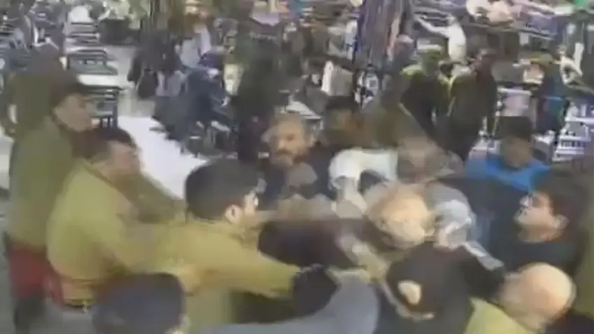 Fatih’te tekmeli yumruklu esnaf kavgası