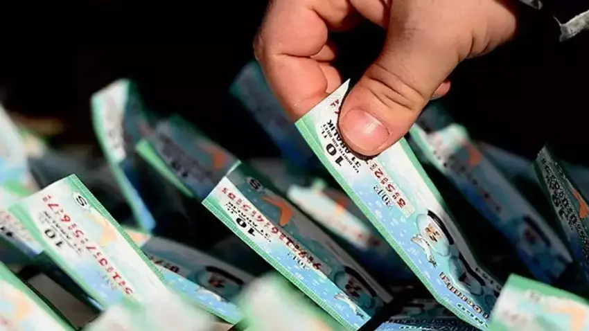 İstanbul Valiliği’nden milli piyango kararı: Cami önlerinde şans oyunu satışı yasaklandı haberinin görseli