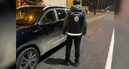 Bakan Yerlikaya açıkladı: Denetimlerde 55 kaçakçı ve 972 düzensiz göçmen yakalandı