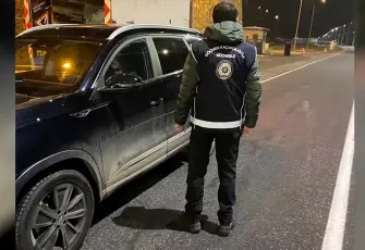 Bakan Yerlikaya açıkladı: Denetimlerde 55 kaçakçı ve 972 düzensiz göçmen yakalandı