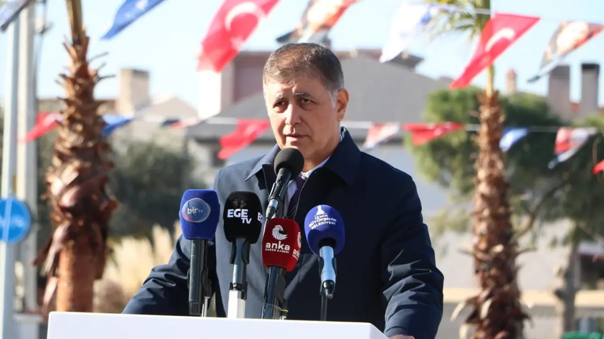 Başkan Tugay’dan iktidara sert çıkış: Bize gelince musluğu kapatıyorsunuz haberinin görseli