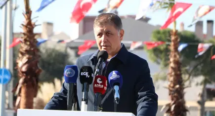 Başkan Tugay’dan iktidara sert çıkış: Bize gelince musluğu kapatıyorsunuz