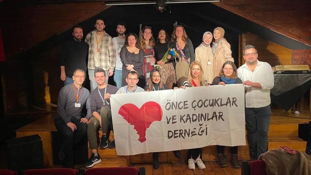 Önce Çocuklar ve Kadınlar Derneği, SES Yılın Kadınları 2025 ödüllerine aday haberinin görseli