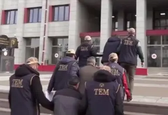 39 ilde FETÖ operasyonu: 90 kişi tutuklandı