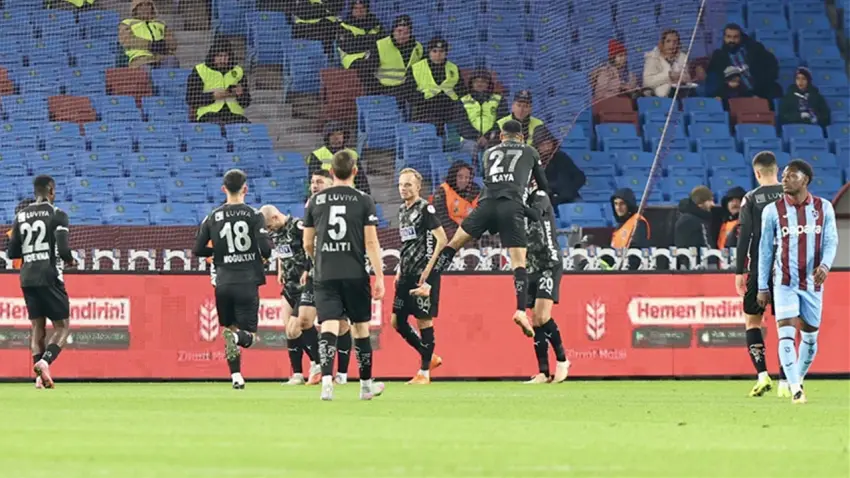 Alanyaspor, Trabzonspor'u Kupa'da 1-0 mağlup etti haberinin görseli