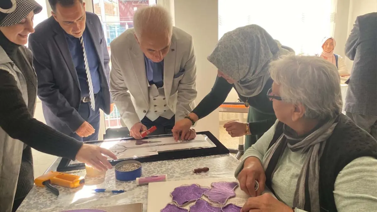 Kemalpaşa’da eğitimle güçlenen 19 bin hayat haberinin görseli