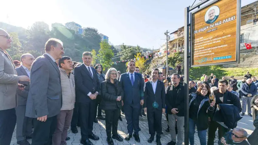 Narlıdere’de Dr. Ergün Demir Parkı açıldı