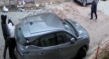 Sokak ortasında eşini darp etmişti: Uzaklaştırma kararı olan eş tutuklandı